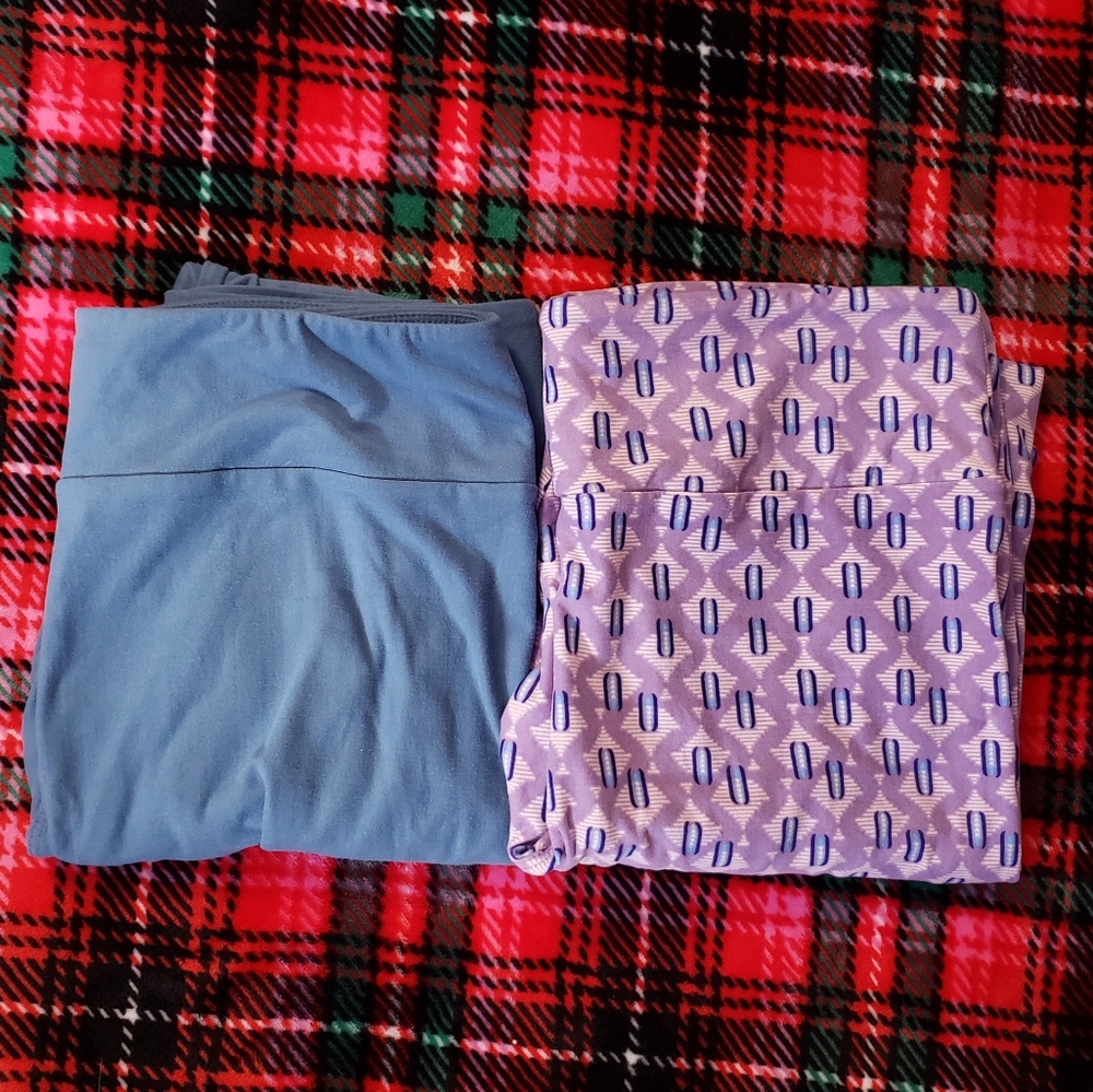 Lot of TWO LuLaRoe Leggings (Tall and Curvy)
